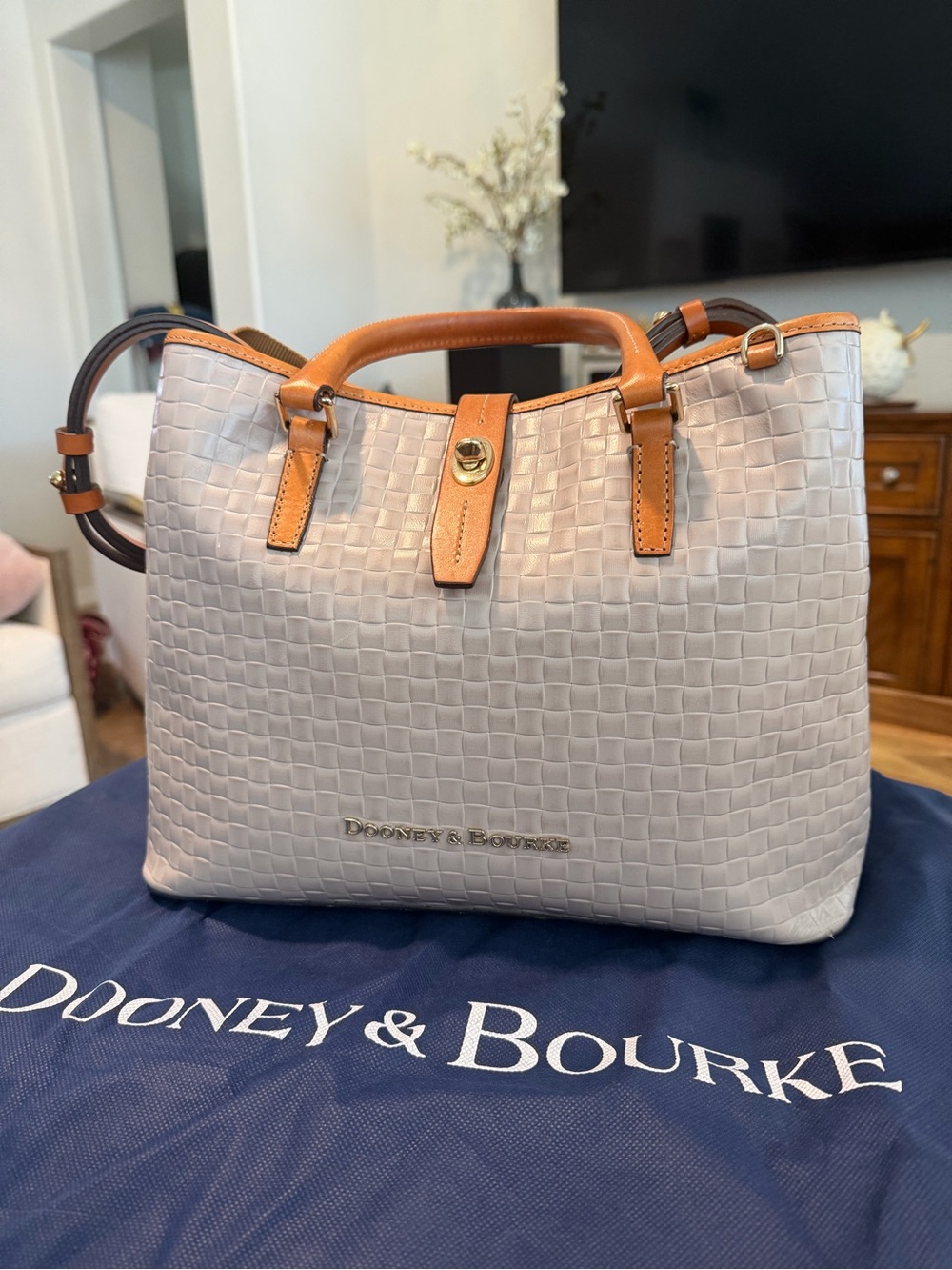 DOONEY & BOURKE Claremont Woven Embossed Perry Satchel - Picture 10 of 10